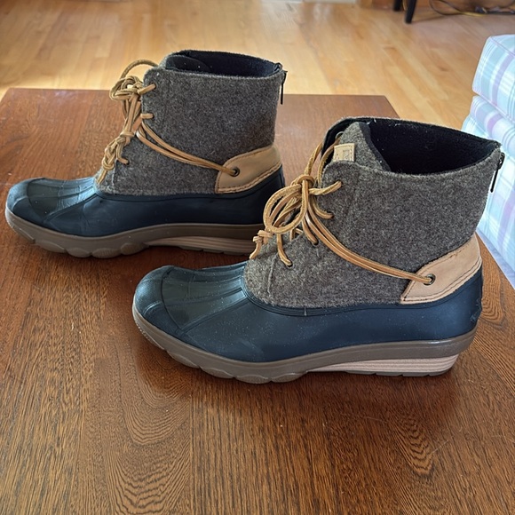 Sperry Black and Brown Boots 9.5 - Picture 5 of 10